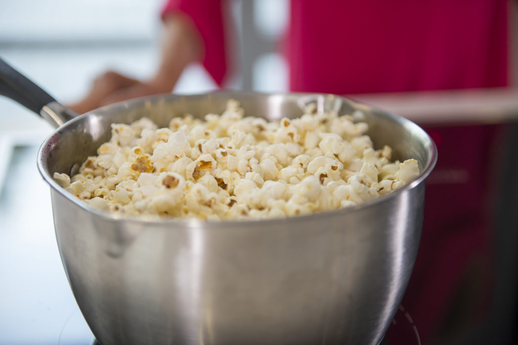 Sweet Popcorn - Home Cooking With Julie
