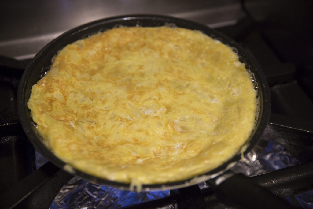 tradicional spanish tortilla recipe home cooking with julie neville0