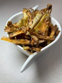 potato peel crisps recipe by home cooking with julie neville5