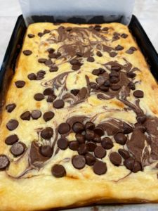 Chocolate brownie cheesecake bars
