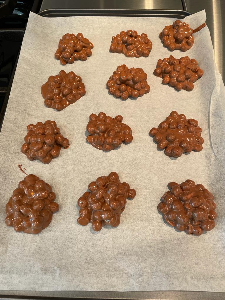 Chocolate peanut clusters home cooking with julie neville9