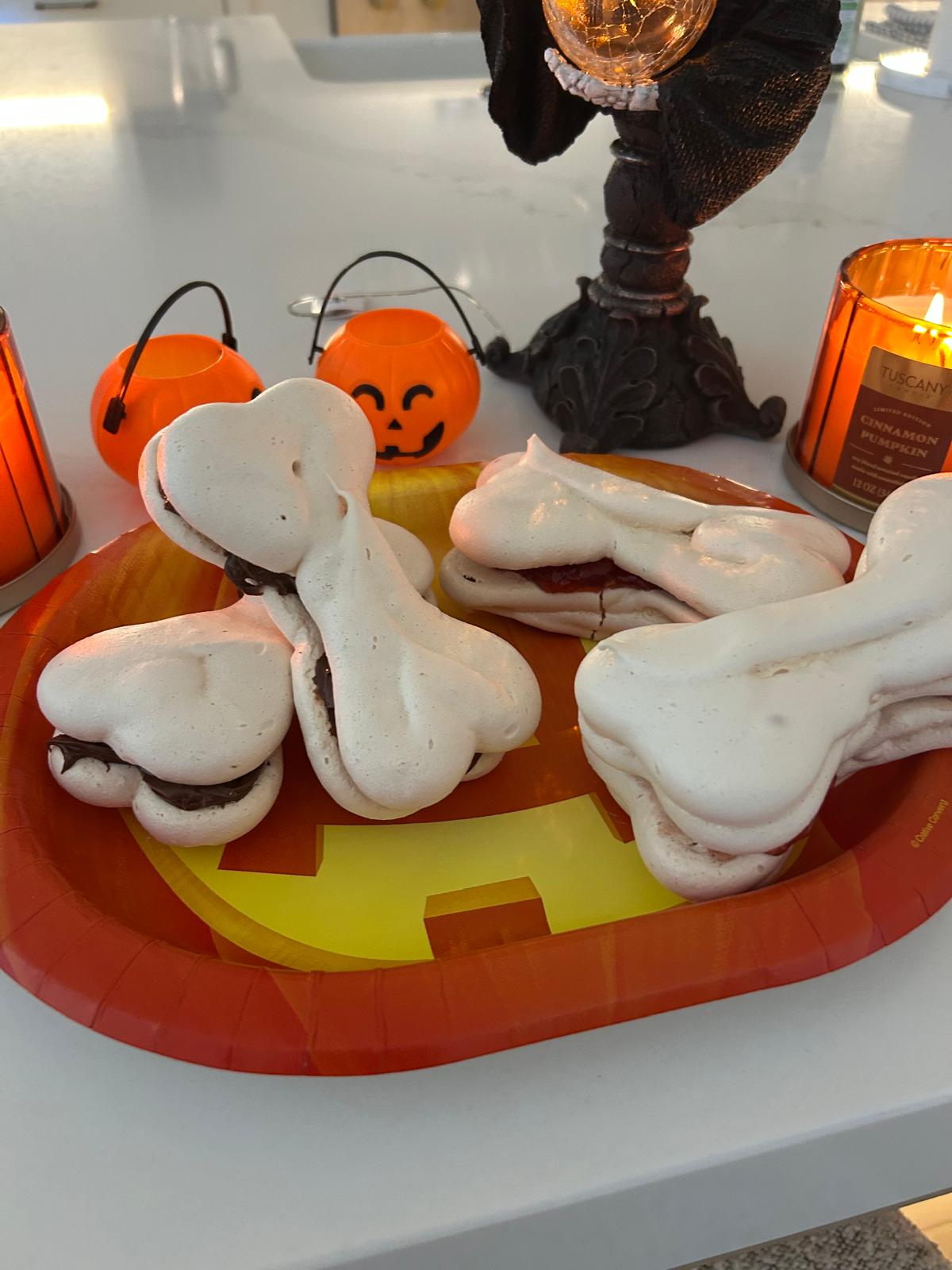 Meringue bones